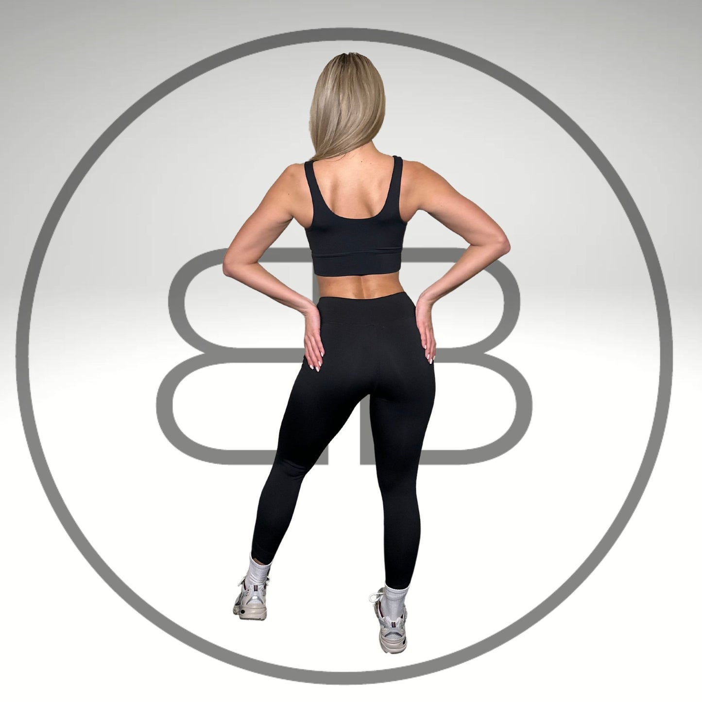 Flow collection: V-waist leggings